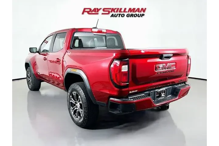 $39975 : GMC Canyon 2023 4x4 AT4 4dr image 5