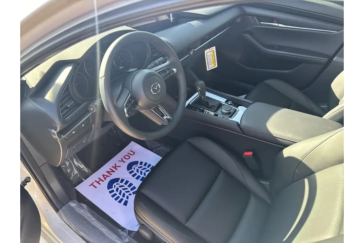 $22999 : Mazda Mazda3 Hatchback 2025 image 7
