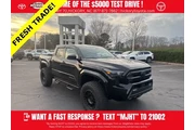 Toyota Tacoma 2024 4x4 SR5 4 en Charlotte