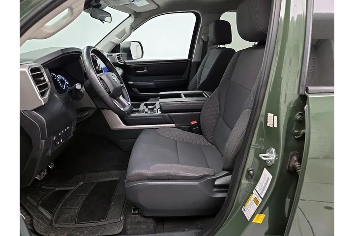 $39998 : Toyota Tundra 2022 4x4 SR5 4 image 10