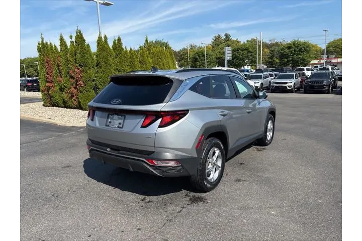 $21900 : Hyundai TUCSON 2024 AWD SEL image 3