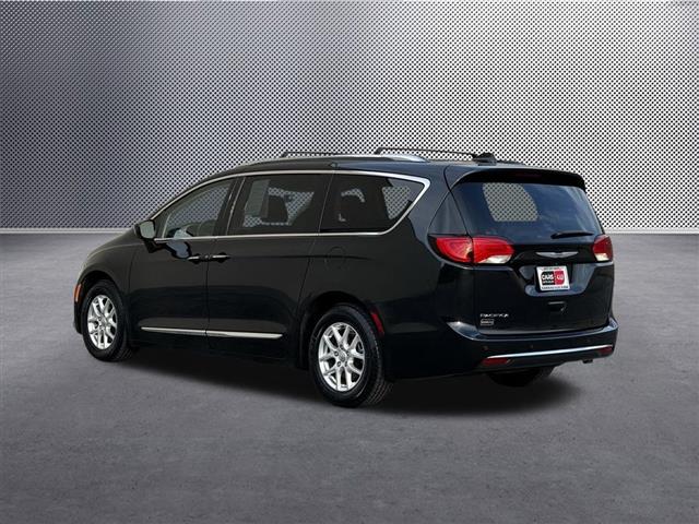 $20231 : 2020 Pacifica Touring L image 5