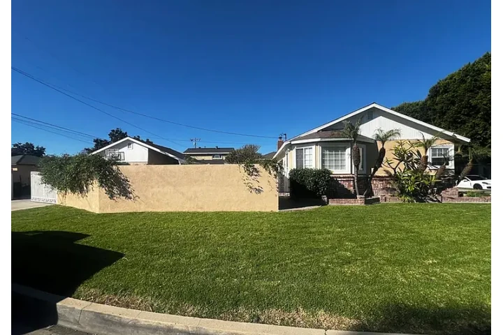 $1850 : Fully furnished kitchen, image 3