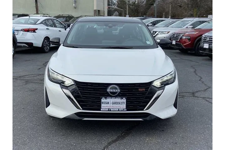 $19232 : Nissan Sentra 2025 SR 4dr Se image 2