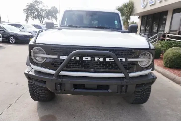 $39988 : Ford Bronco 2022 4x4 Base Ad image 2