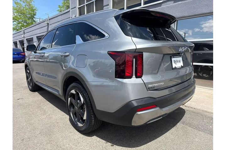 $25995 : 2025 Sorento Hybrid EX image 5