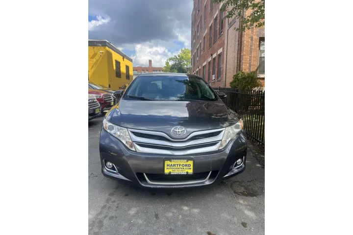 $10999 : 2013 Venza XLE image 3