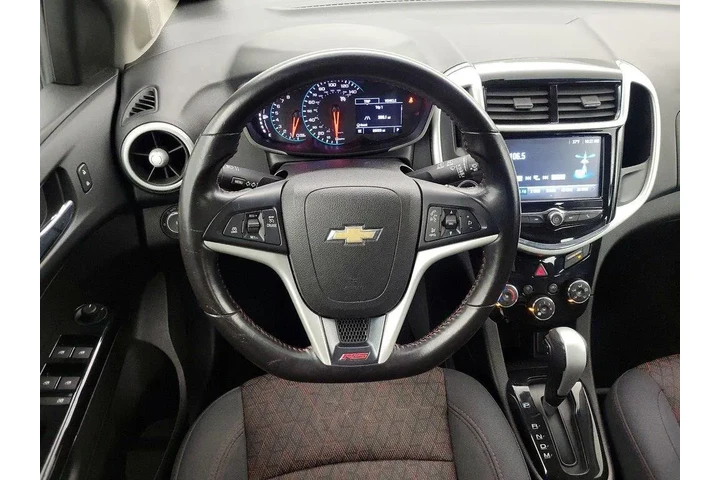 $10998 : Chevrolet Sonic 2017 LT Auto image 10