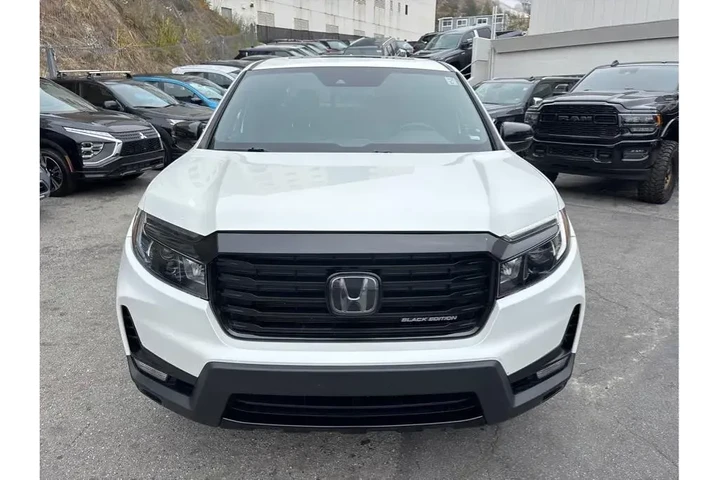 $30498 : Honda Ridgeline 2021 AWD Bla image 2