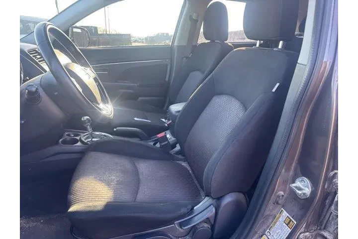 $11982 : Mitsubishi Outlander Sport 2 image 10