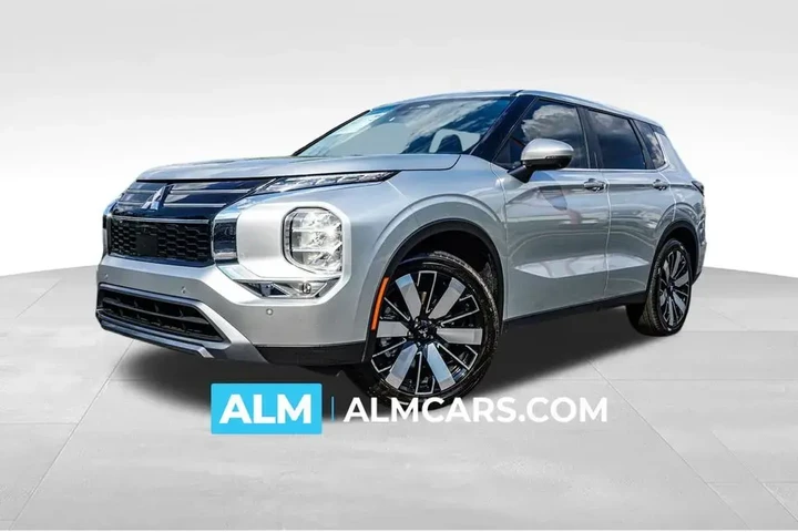$24920 : Mitsubishi Outlander 2025 SE image 1