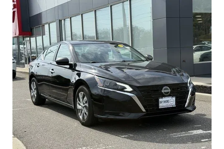$20405 : Nissan Altima 2024 2.5 S 4dr image 2