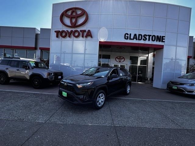 $31734 : 2024 RAV4 LE image 1