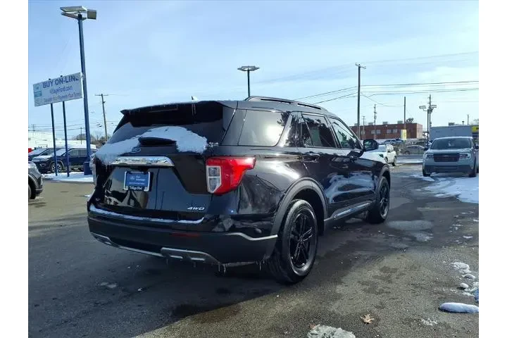 $28980 : Ford Explorer 2023 AWD XLT 4 image 6