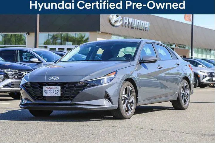 $19992 : Hyundai ELANTRA 2023 SEL 4dr image 1