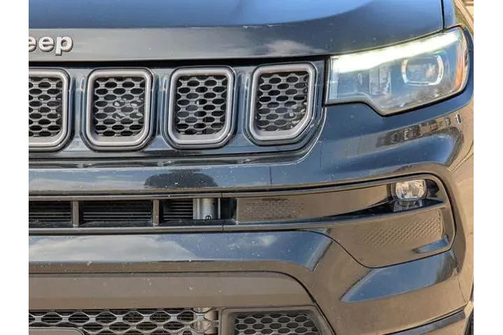 $20995 : Jeep Compass 2023 4x4 Limite image 8