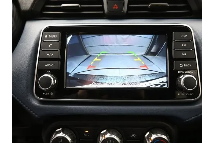 $17495 : Nissan Versa 2025 SV 4dr Sed image 9