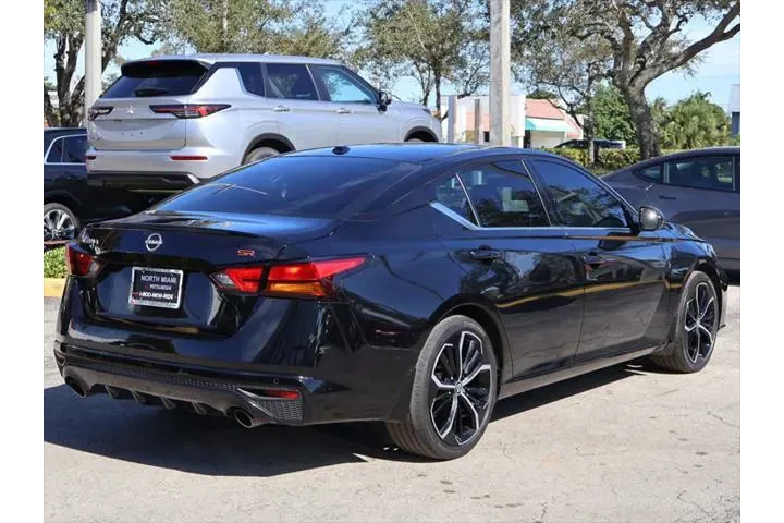 $19690 : Nissan Altima 2024 2.5 SR 4d image 7