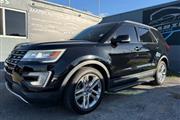 $9850 : 2017 Explorer XLT thumbnail