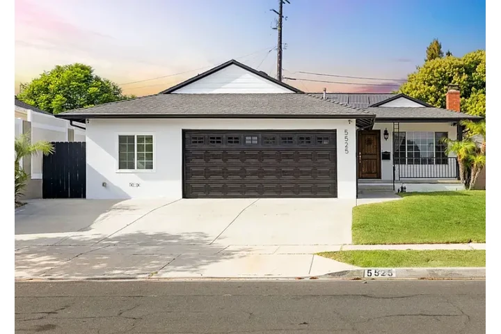 $2158 : HOUSE RENT IN Torrance CA image 2