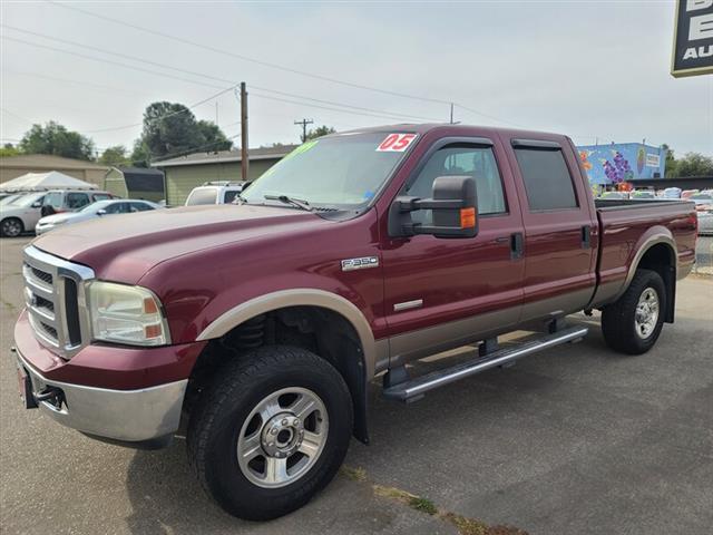 $13999 : 2005 F-250 Super Duty Lariat image 3