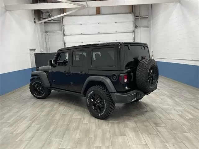 $28649 : Pre-Owned 2021 Wrangler Unlim image 3