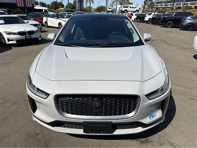 $25888 : 2019 I-PACE SE image 3