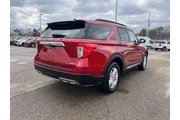 $33365 : Ford Explorer 2023 AWD XLT 4 thumbnail