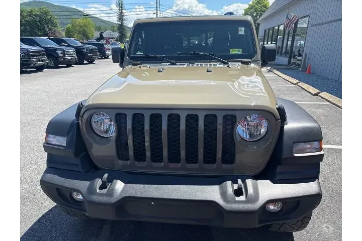 $28999 : Jeep Gladiator 2020 4x4 Spor image 8