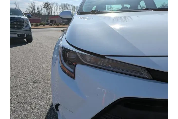 $17746 : Toyota Corolla 2024 LE 4dr S image 9