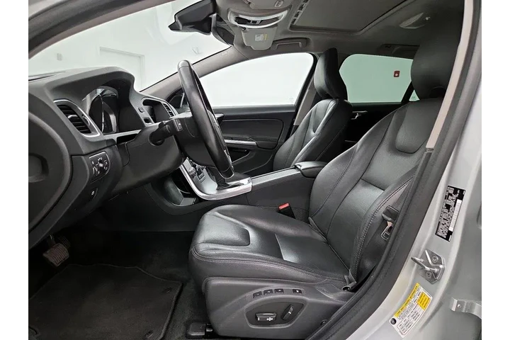 $18998 : Volvo V60 Cross Country 2018 image 10