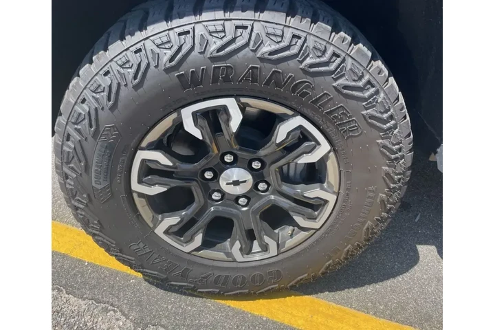 $62999 : Chevrolet Silverado 1500 202 image 10