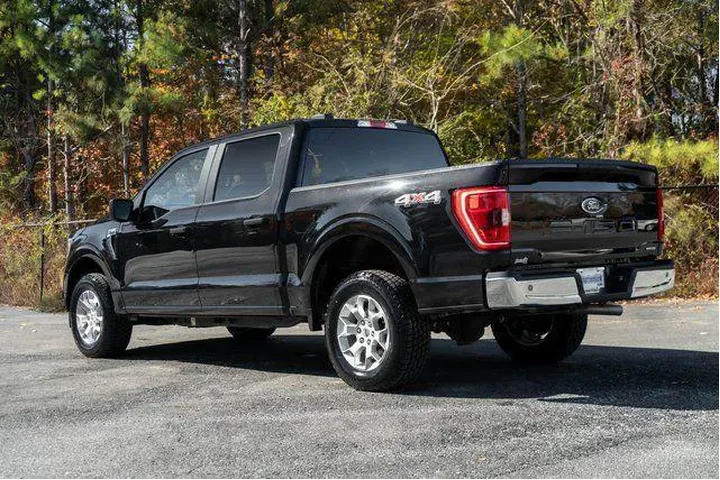 $37863 : Ford F-150 2023 4x4 XLT 4dr image 8