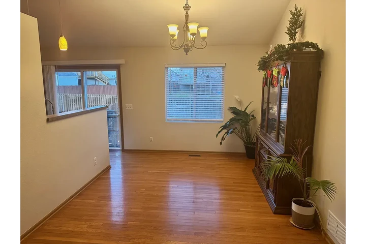 $1600 : Apartment for rent image 6