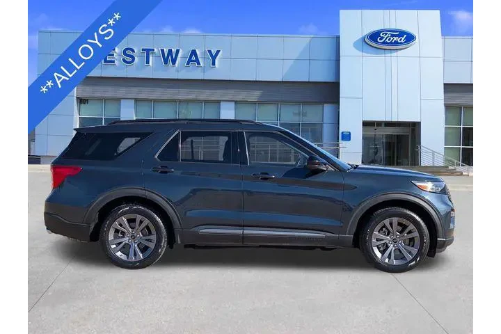 $26138 : Ford Explorer 2022 XLT 4dr S image 3