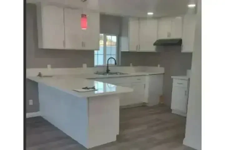 HUNTINGTON PARK RENTO CASA image 6