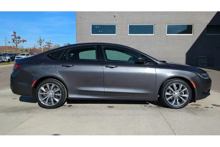 $9995 : Chrysler 200 2016 S 4dr Seda image 6