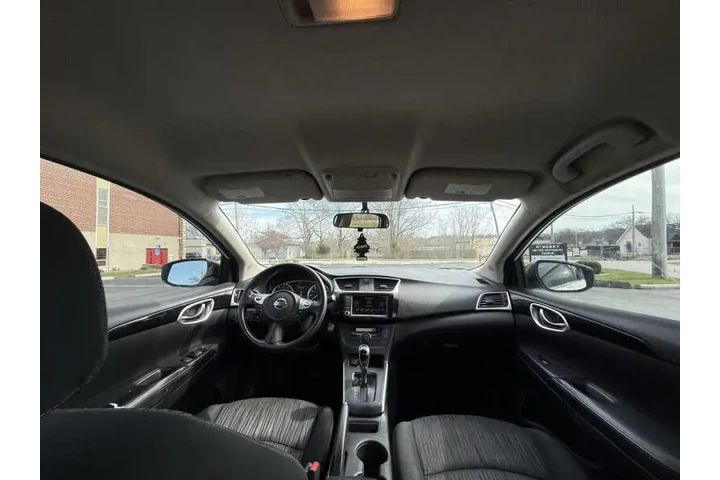 $6999 : 2019 Sentra SV image 8