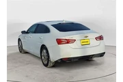 $12988 : Chevrolet Malibu 2020 LT 4dr thumbnail