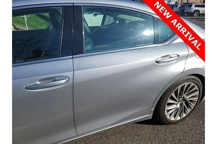 $38998 : Lexus ES 350 2023 Ultra Luxu image 6