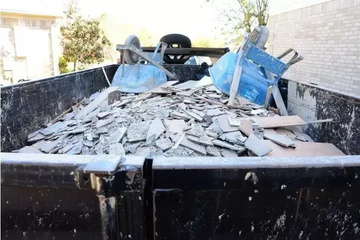REMOVEMOS BASURA Y ESCOMBROS image 6