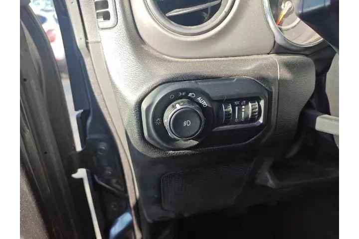 $27788 : Jeep Wrangler Unlimited 2022 image 8