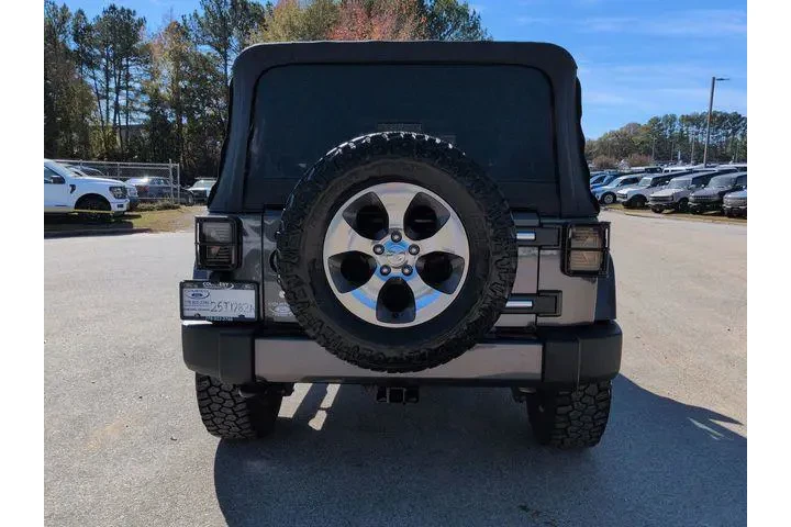 $22820 : Jeep Wrangler JK Unlimited 2 image 6