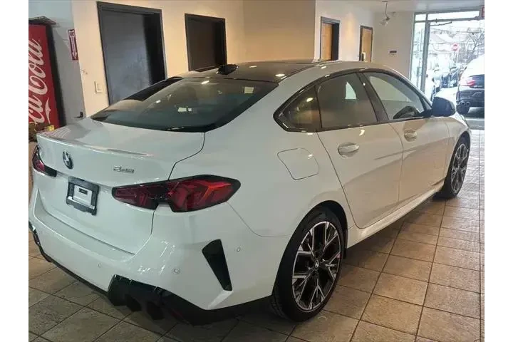 $25995 : BMW 2 Series 2025 AWD 228 xD image 4