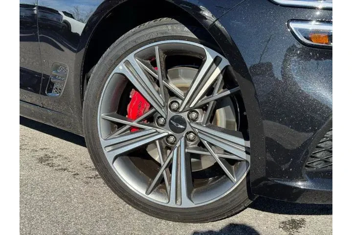 $39988 : Genesis G70 2025 AWD 2.5T Sp image 5