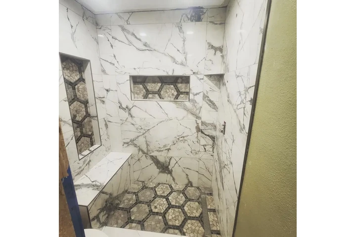 Busco trabajo me llamo Roberto image 2