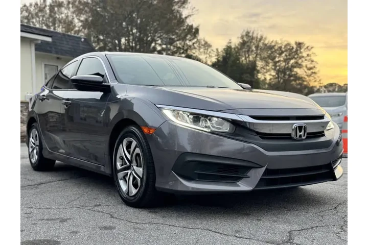 2018 Civic LX image 6