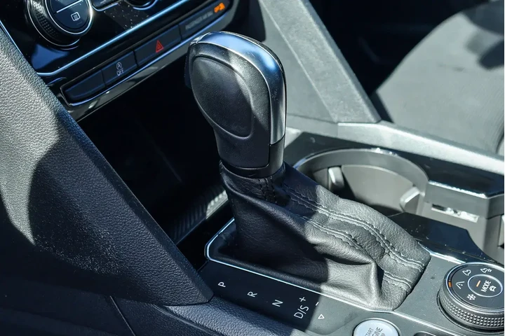 $25000 : Volkswagen Atlas Cross Sport image 9