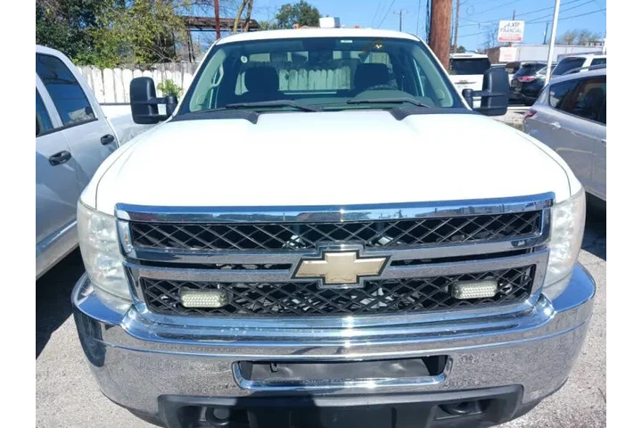$12900 : 2011 Silverado 2500HD Work Tr image 5