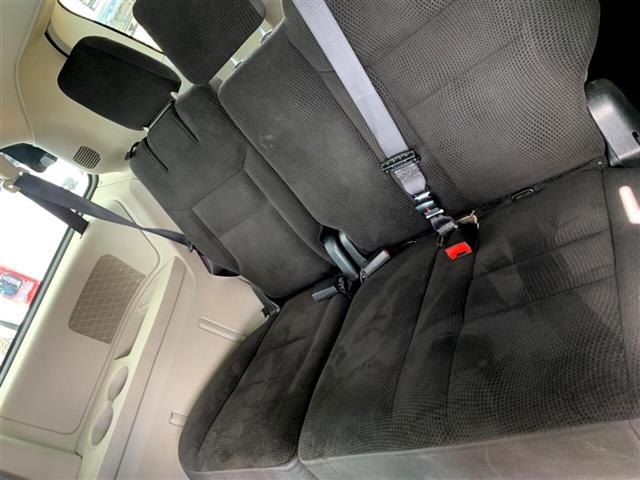 $15995 : 2018 Grand Caravan image 10